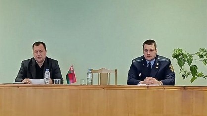 Трудовой отпуск в две части: какая должна быть не менее 14 дней? Ответ правового инспектора